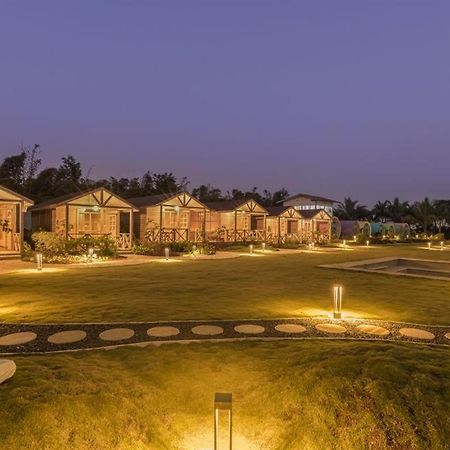 Waterscape Retreat Girnāre Exterior photo