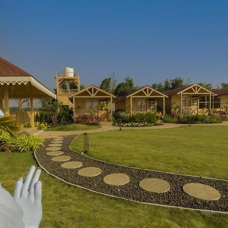 Waterscape Retreat Girnāre Exterior photo