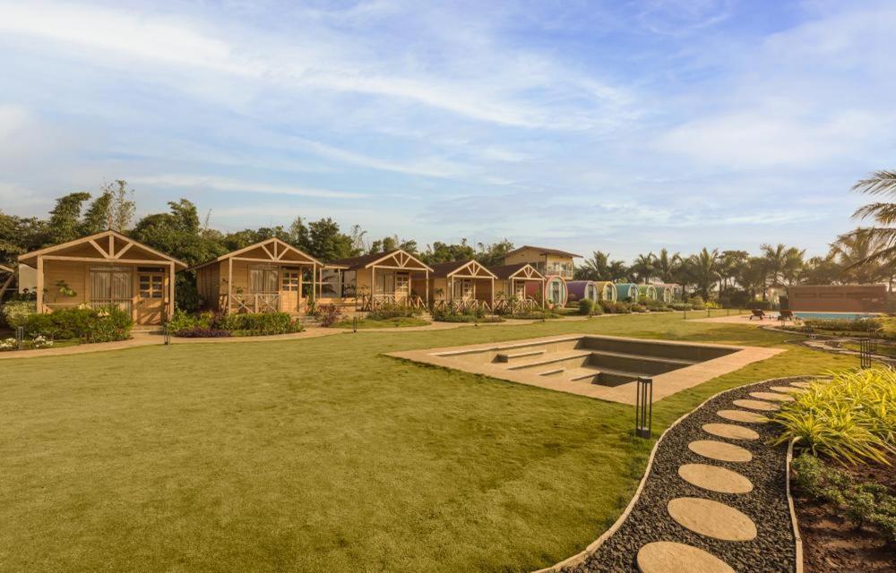 Waterscape Retreat Girnāre Exterior photo
